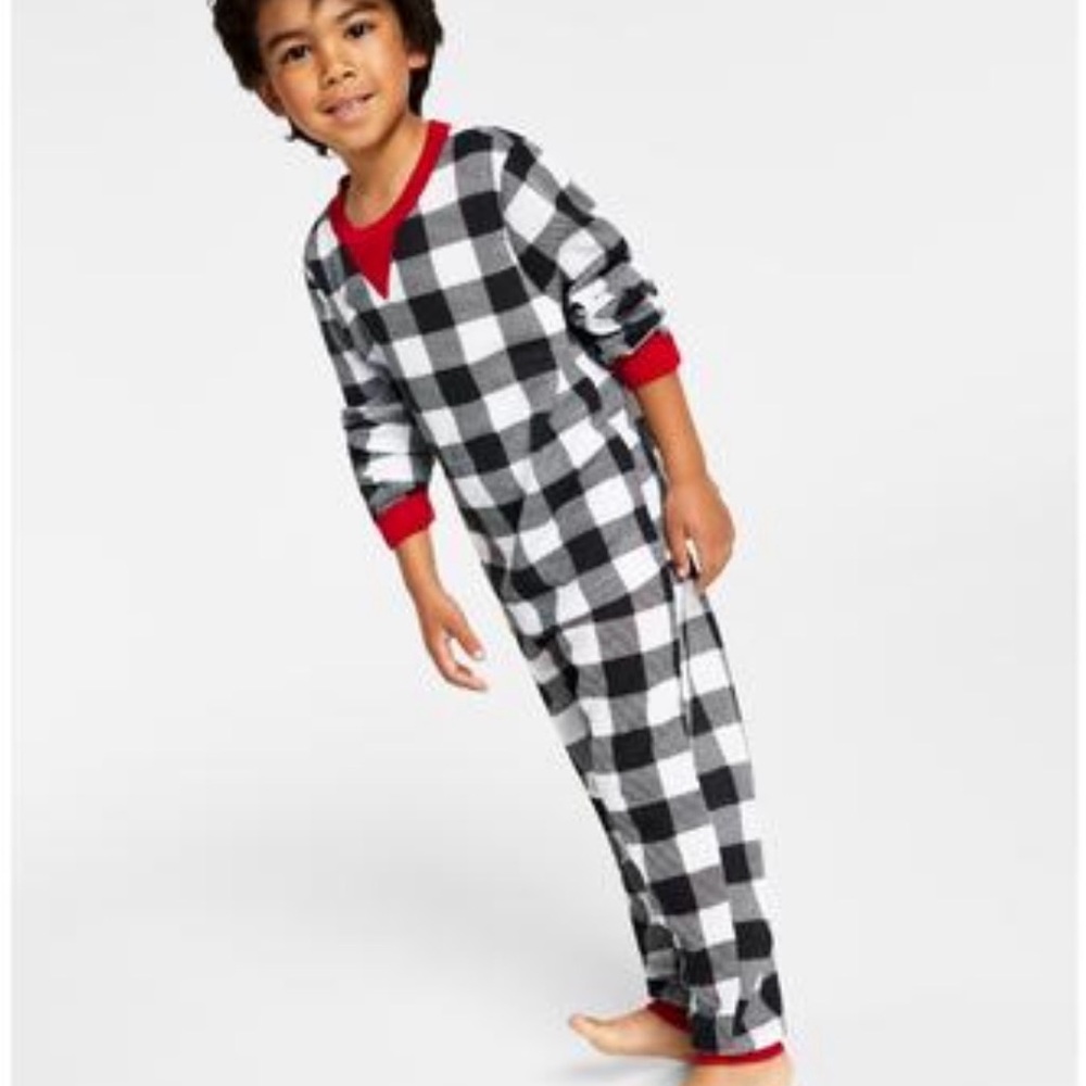Family Pajamas
Matching Kid's Lightweight Thermal Waffle Pajama Set Size M (8)